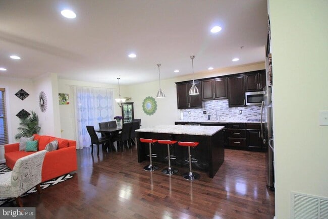 Foto del edificio - 4 Stonehaven Cir