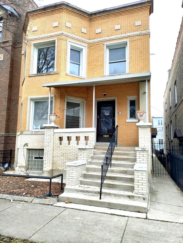 Primary Photo - 6150 S Rhodes Ave