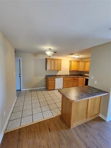 Foto del edificio - 704 S Dewey Ave