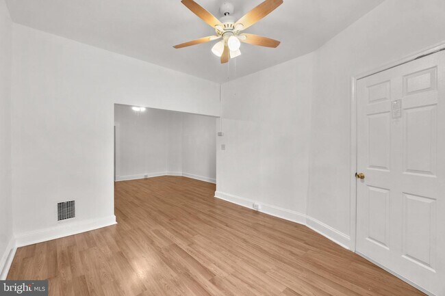 Building Photo - 602 Rappolla St