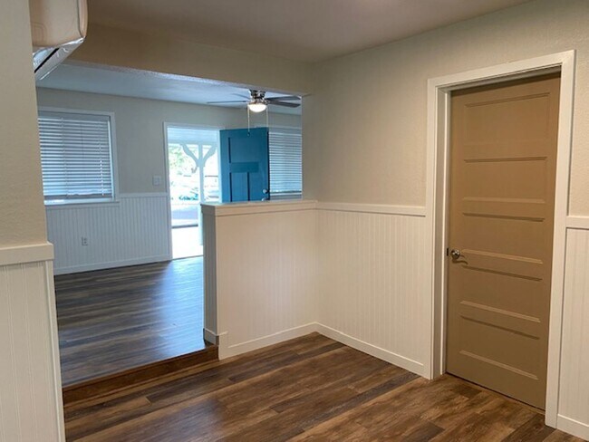 Building Photo - Charming and Fully Renovated!!!