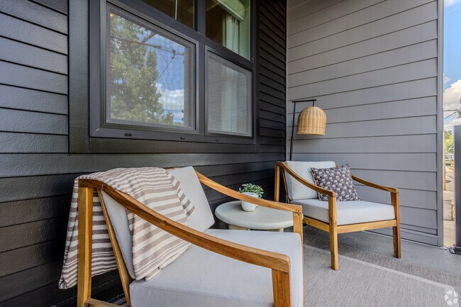 Foto del edificio - Fifth x Northwest