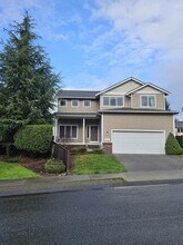 Building Photo - 7611 197th St Ct E