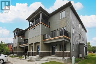 Building Photo - 514 Lillian Freiman Private Building Photo - 514 Lillian Freiman Private