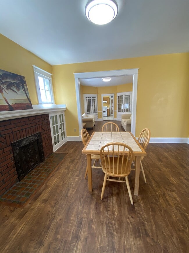 44 N 10th St Unit 1, Indiana, PA 15701 Room for Rent in Indiana, PA