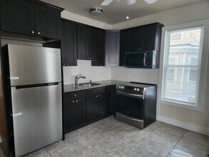 Building Photo - 157 N Clinton St