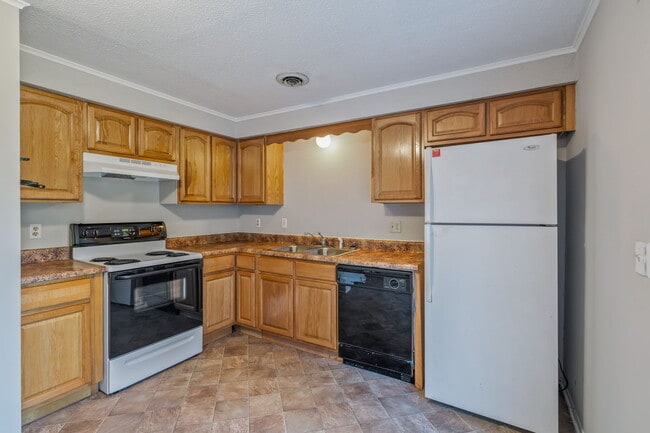 Foto del edificio - 302 Wakefield Rd