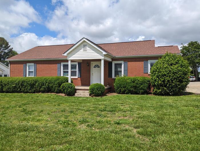 Foto principal - 4000 Concord Pkwy S