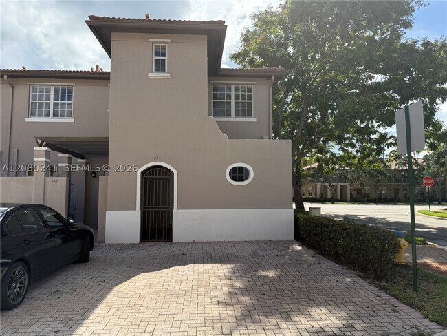 Building Photo - 634 SW 147th Ave