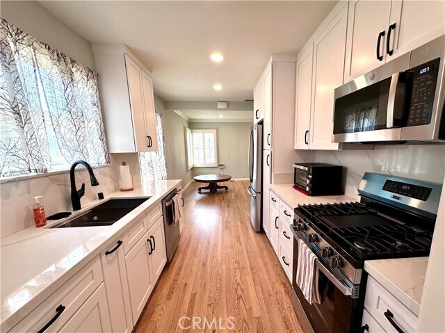 Foto del edificio - 14877 Dalman St