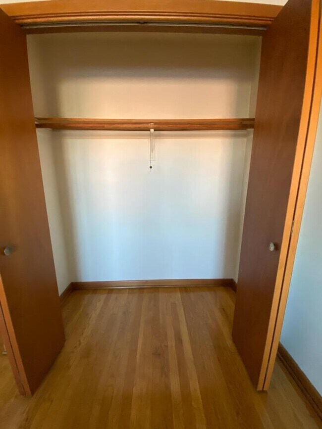 Foto del edificio - 4423 Prairie Ave