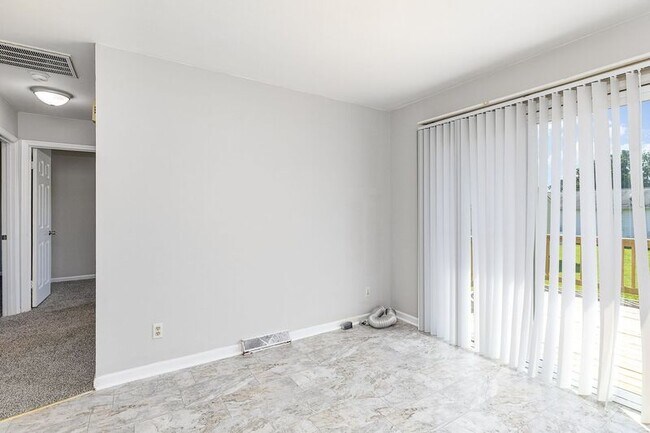 Foto del edificio - 1824 Meadow Dr
