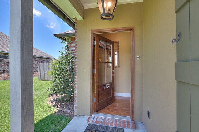 Building Photo - GEISMAR, right across 74 from Dutchtown Sc...