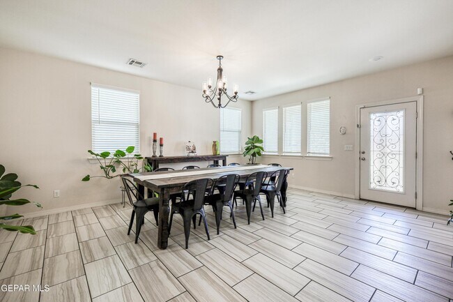 Building Photo - 316 Malta St