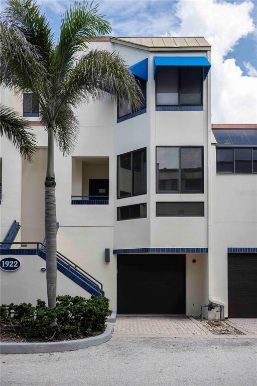 Foto principal - 1922 Harbourside Dr