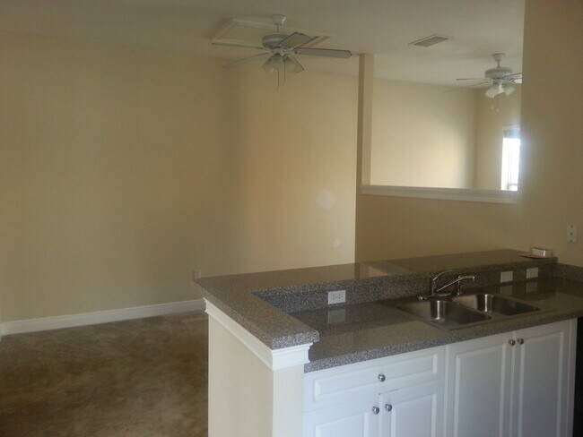 Building Photo - 1376 Lake Baldwin Lane