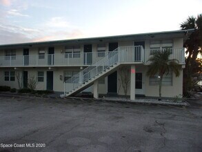 Building Photo - 2170 Knox McRae Dr