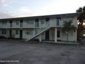 Building Photo - 2170 Knox McRae Dr