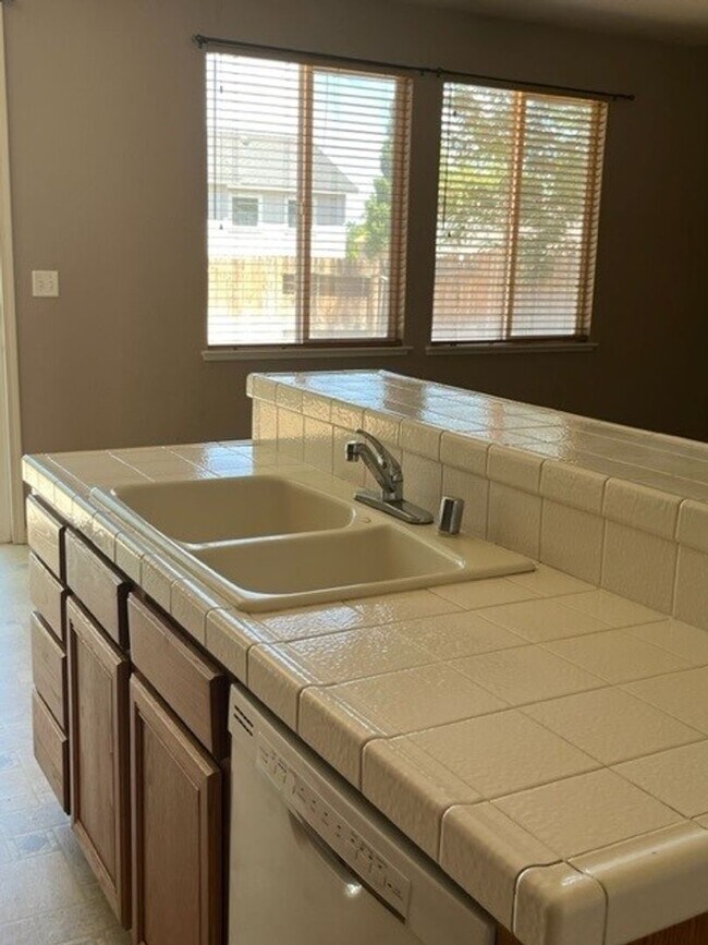 Building Photo - Welcome Home!