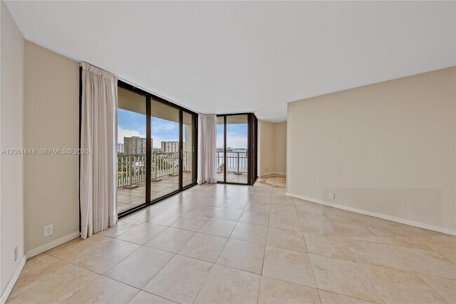 Foto del edificio - 4000 Towerside Terrace