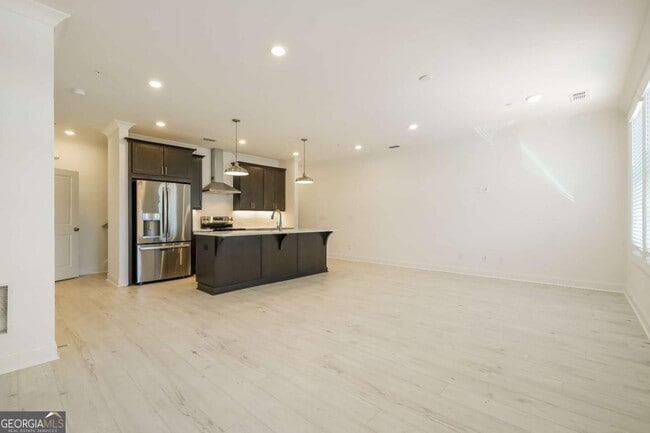 Building Photo - 514 Alice Wy