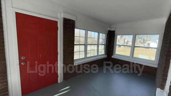 Foto del edificio - 3649 Connecticut St