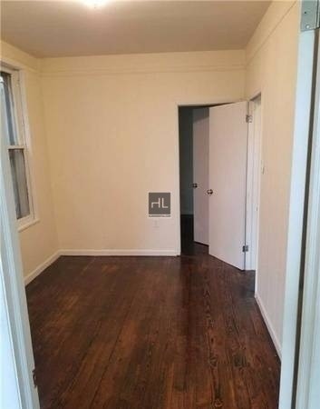 Foto del edificio - 7012 Central Ave