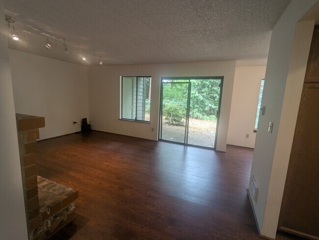 Sala de estar - 12721 NE 129th Ct