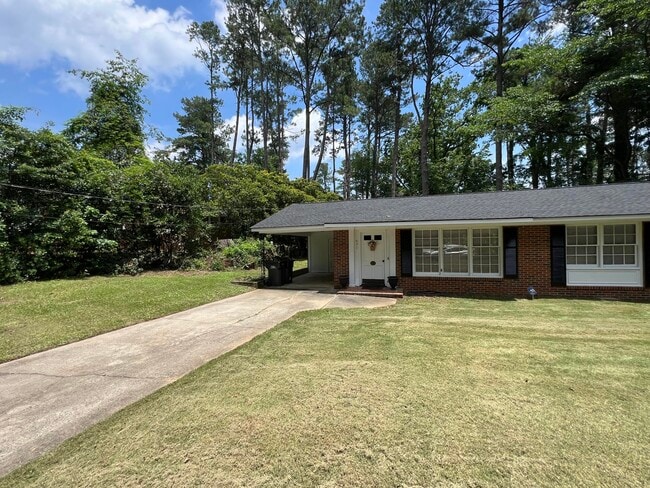 Building Photo - 631 Carlton Dr