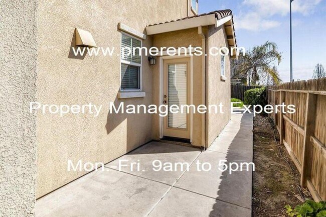 Building Photo - 1746 Silvershire Dr