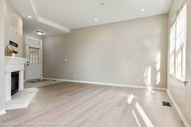 Building Photo - 43 Tanglewood Dr