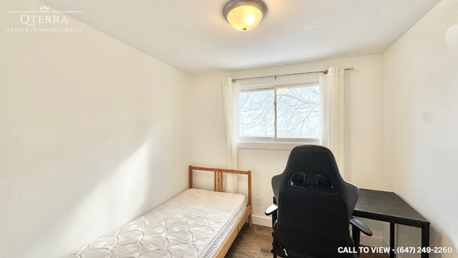 Building Photo - 53 Karen Walk