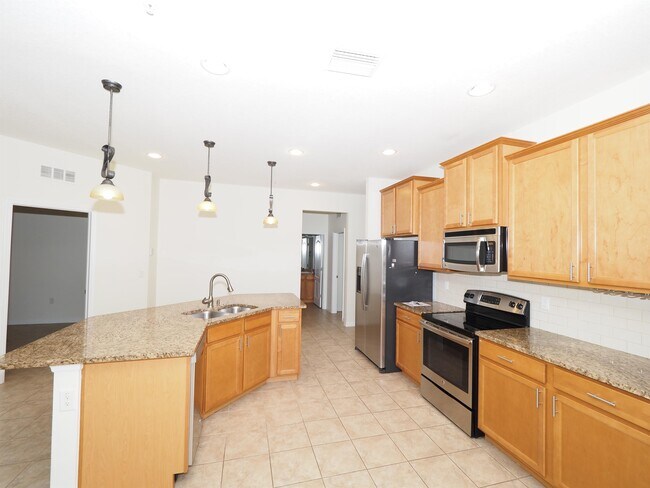 Foto del edificio - 8140 Enclave Way