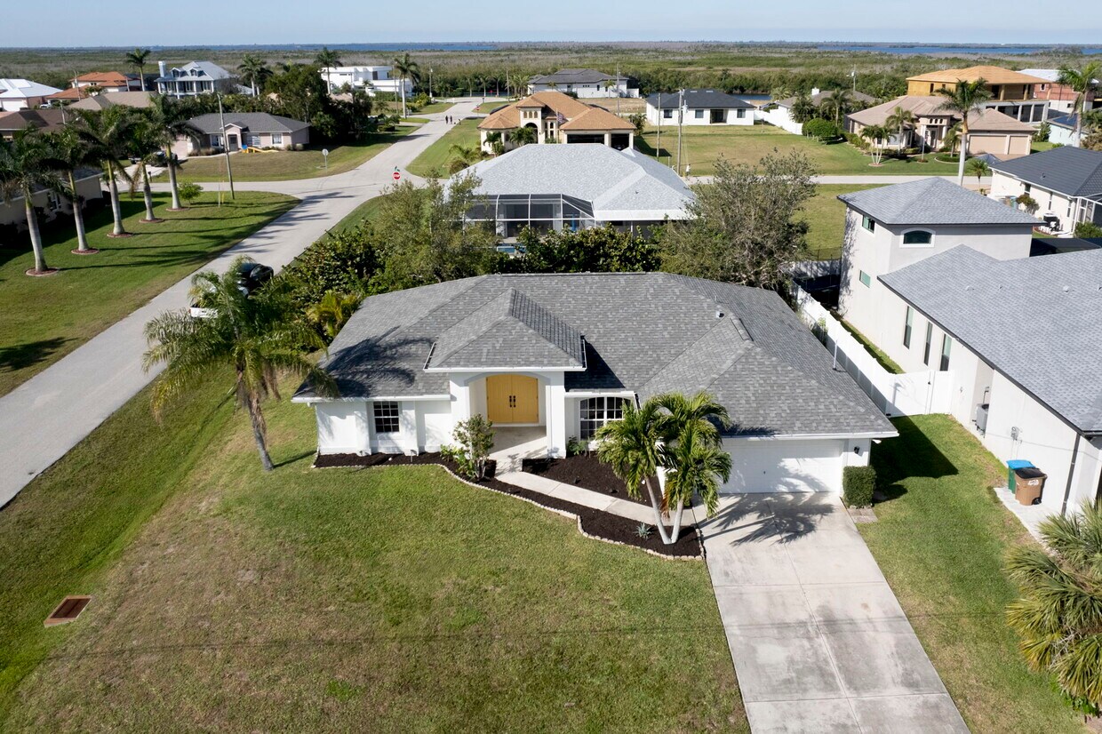 Foto principal - 2652 SW 29th Ave