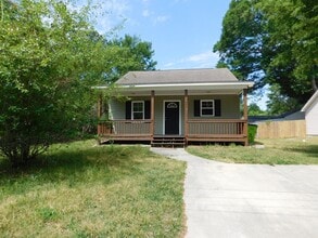 Building Photo - 308 Daniels St