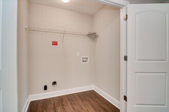 Building Photo - 4308 E Barcelona Way