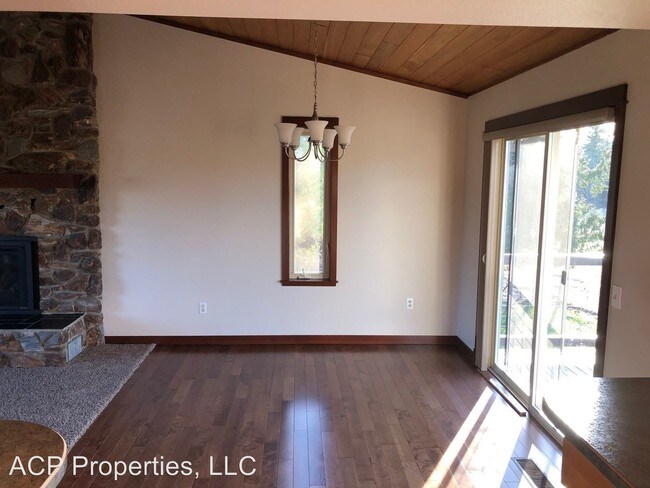 Building Photo - 4855 N King Mountain Rd