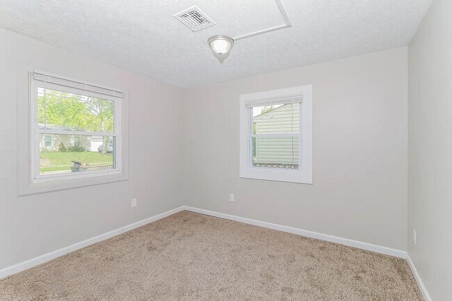 Building Photo - 3124 Elkhorn Dr