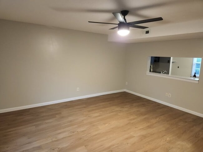 Building Photo - 7732 Crown Crest Ct