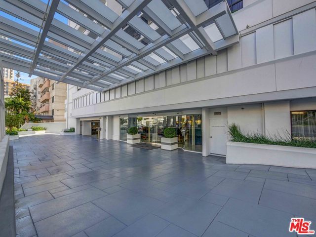 Foto del edificio - 10660 WILSHIRE Blvd