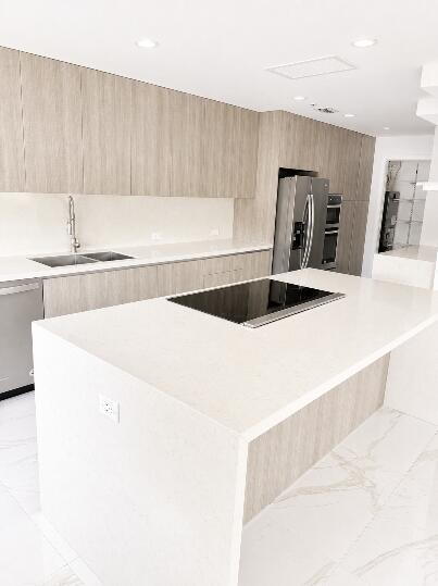 Foto del edificio - 620 NE 7th Ave