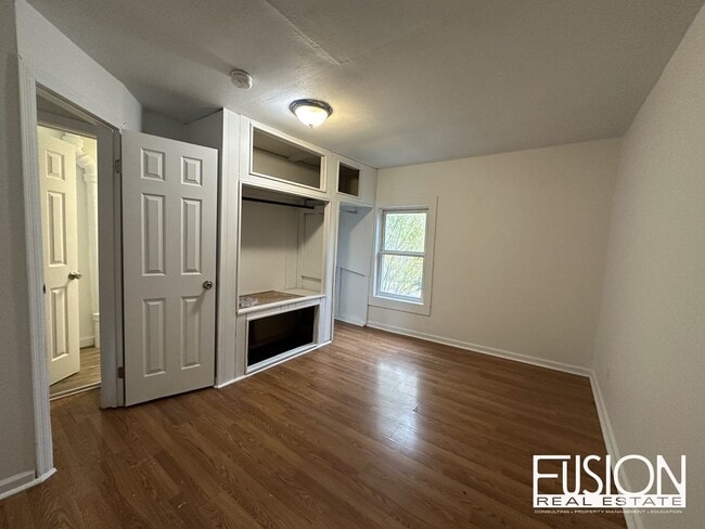 Photo - 340 Manhattan Dr Apartment