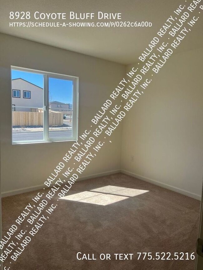 Building Photo - 4-bedroom home in North Valleys