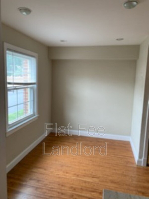 Building Photo - 2709 Arlington Blvd