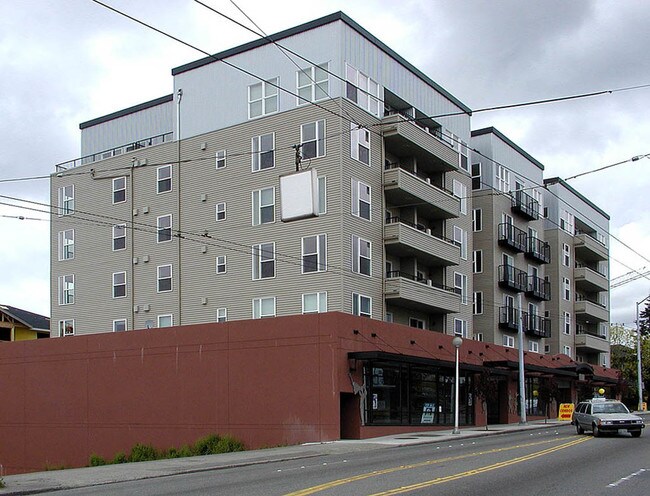 Alternate Building View - Main Street Condominium