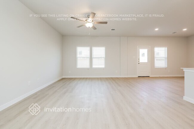 Foto del edificio - 20043 Briarcliff Pk Ln