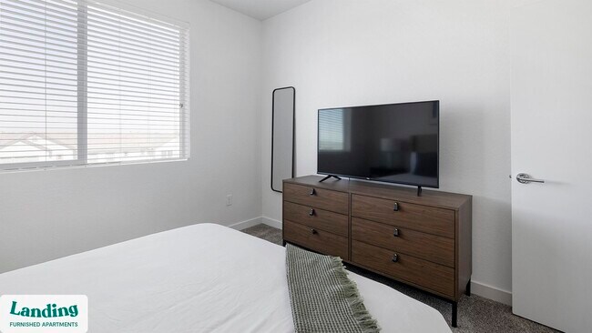 Foto del edificio - 2323 N 150th Dr