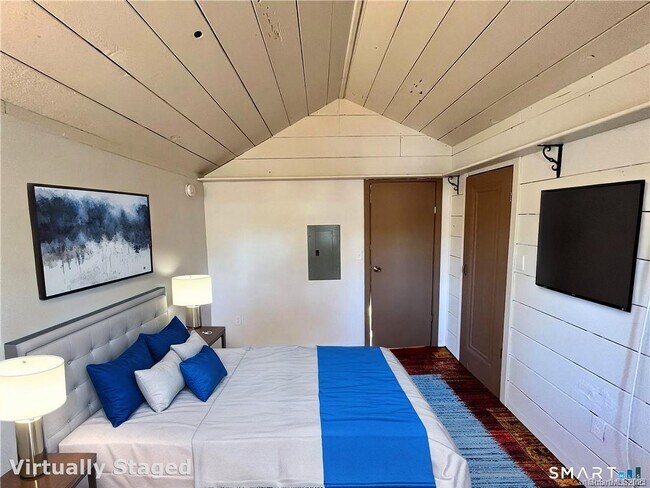 Foto del edificio - 39-41 Waterbury Rd