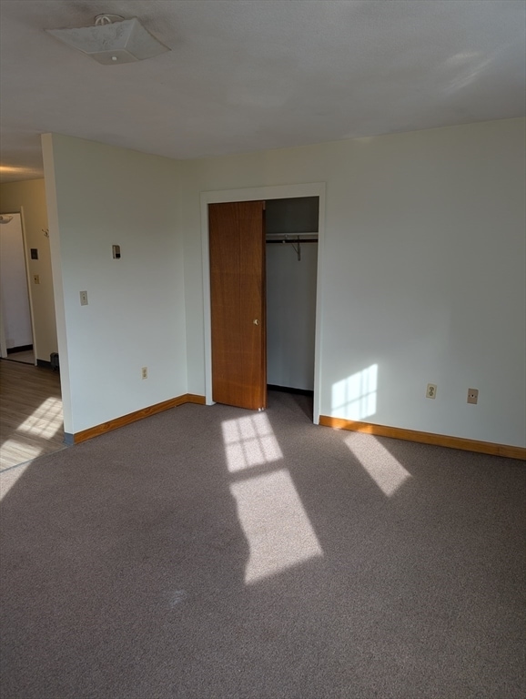 Building Photo - 569 Somerville Ave