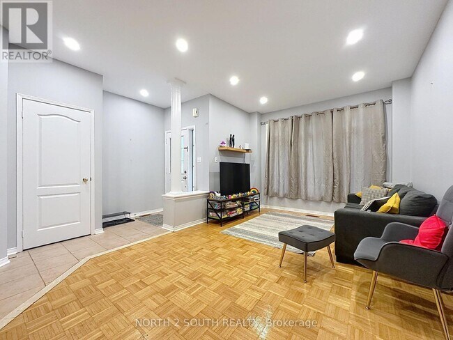 Building Photo - 5 Bellagio Crescent